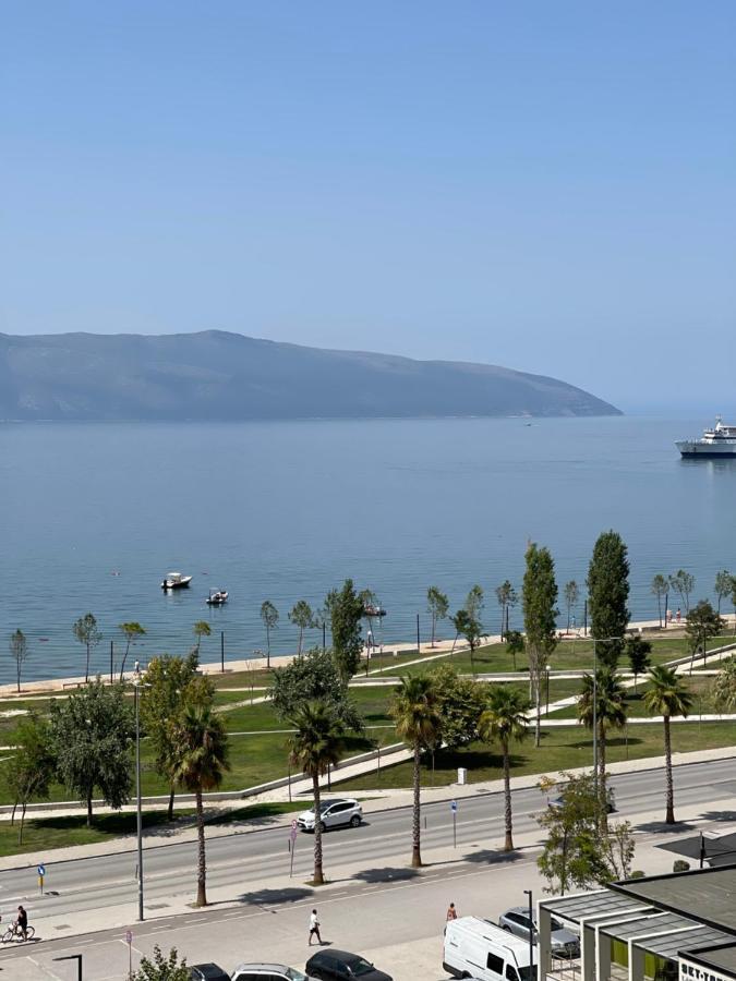 Rias Seaside Apartments Vlorë Buitenkant foto