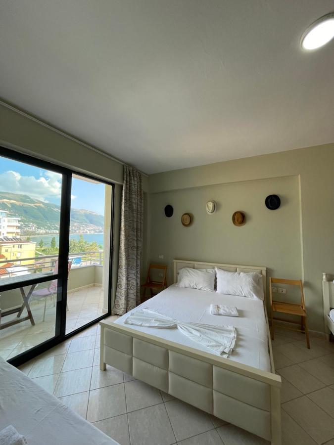 Rias Seaside Apartments Vlorë Buitenkant foto
