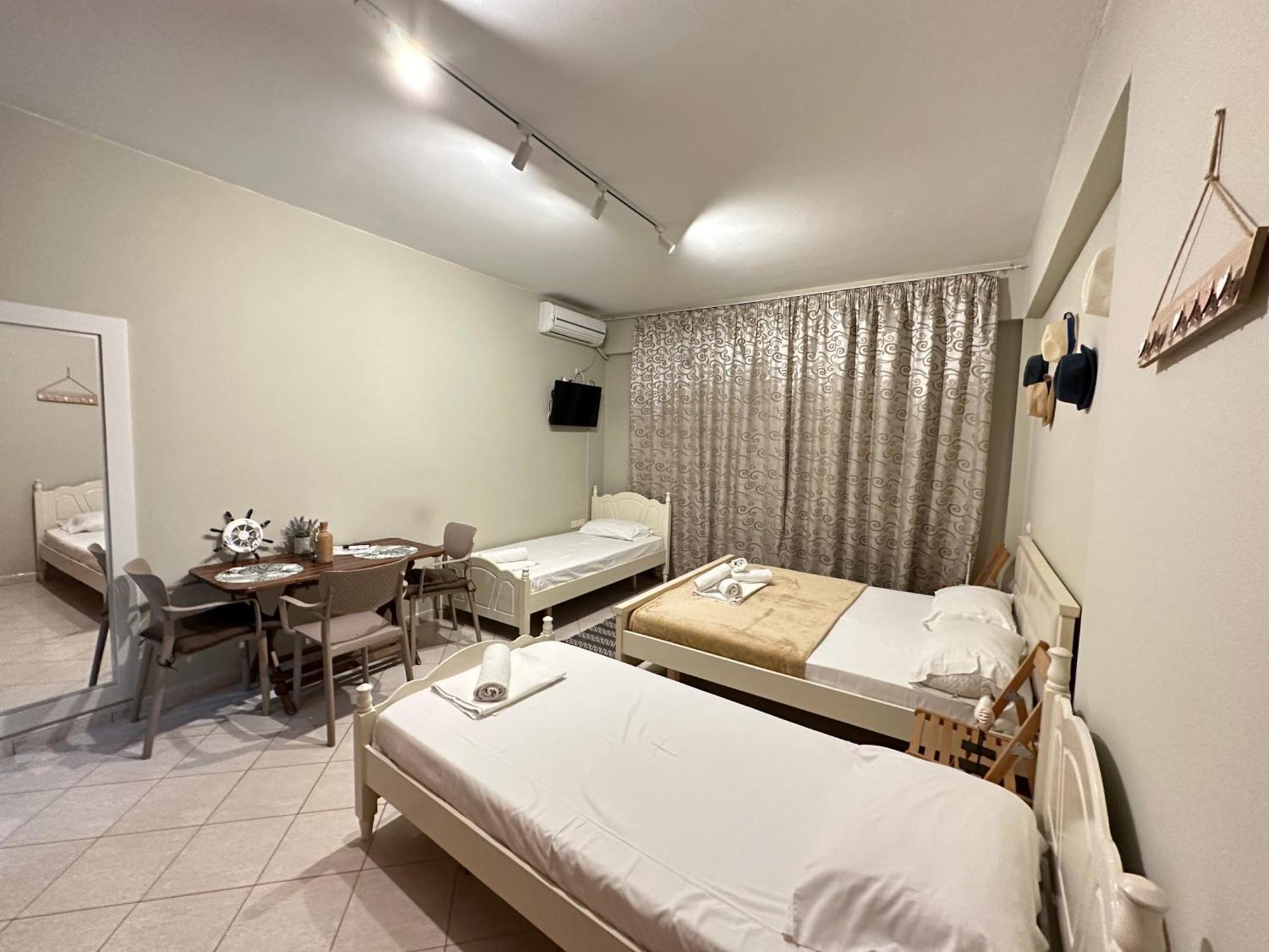 Rias Seaside Apartments Vlorë Buitenkant foto
