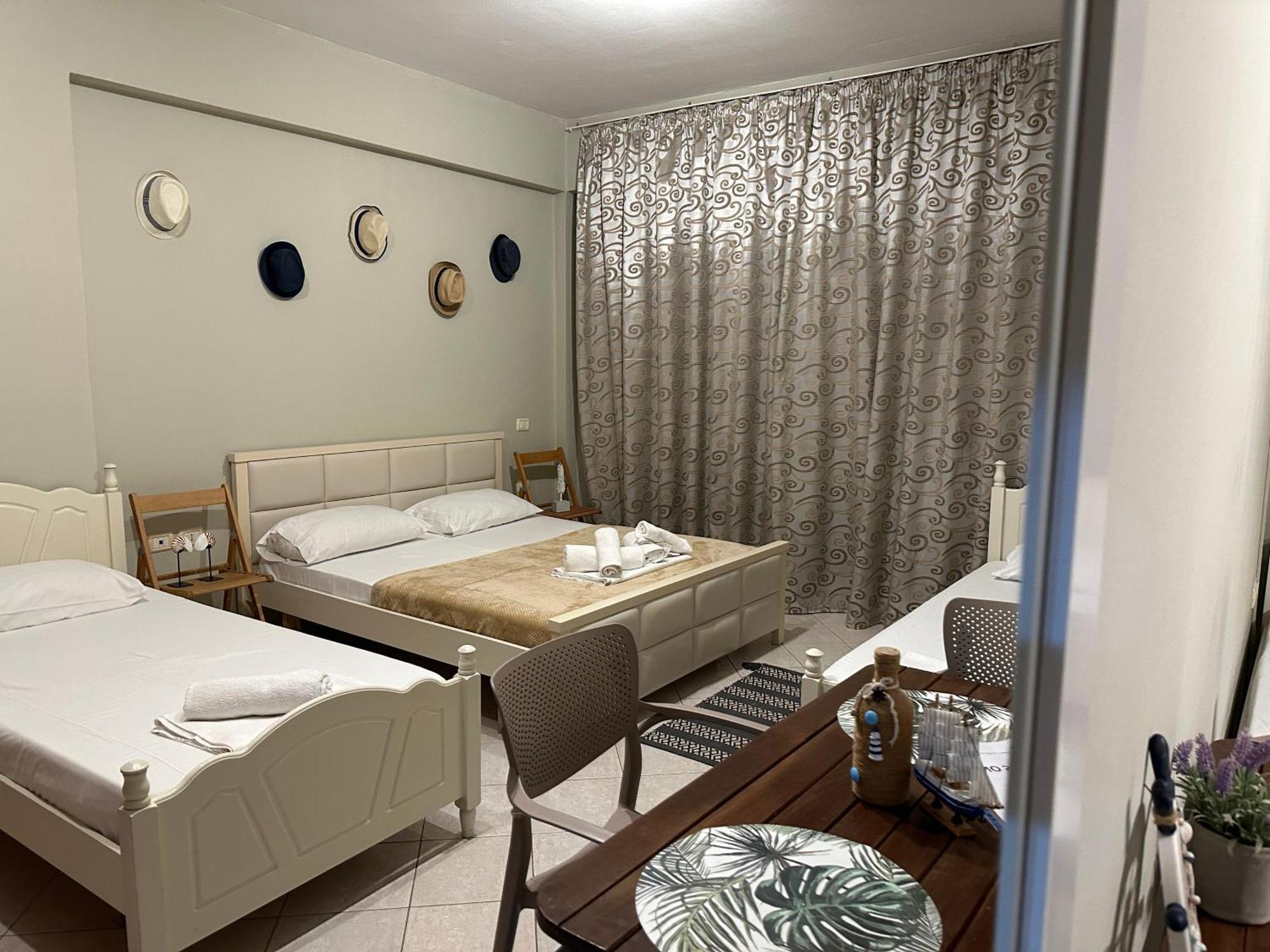 Rias Seaside Apartments Vlorë Buitenkant foto