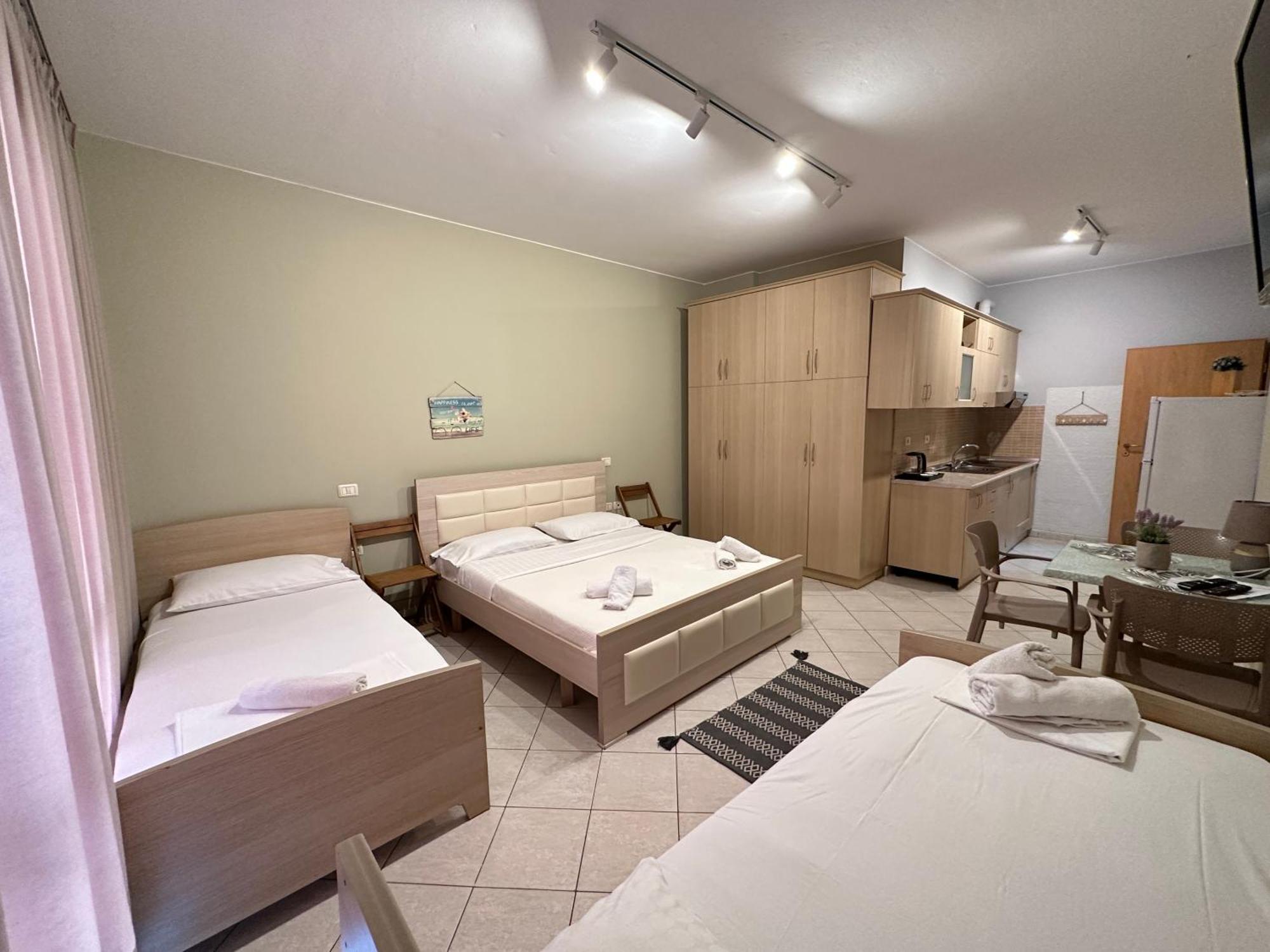 Rias Seaside Apartments Vlorë Buitenkant foto