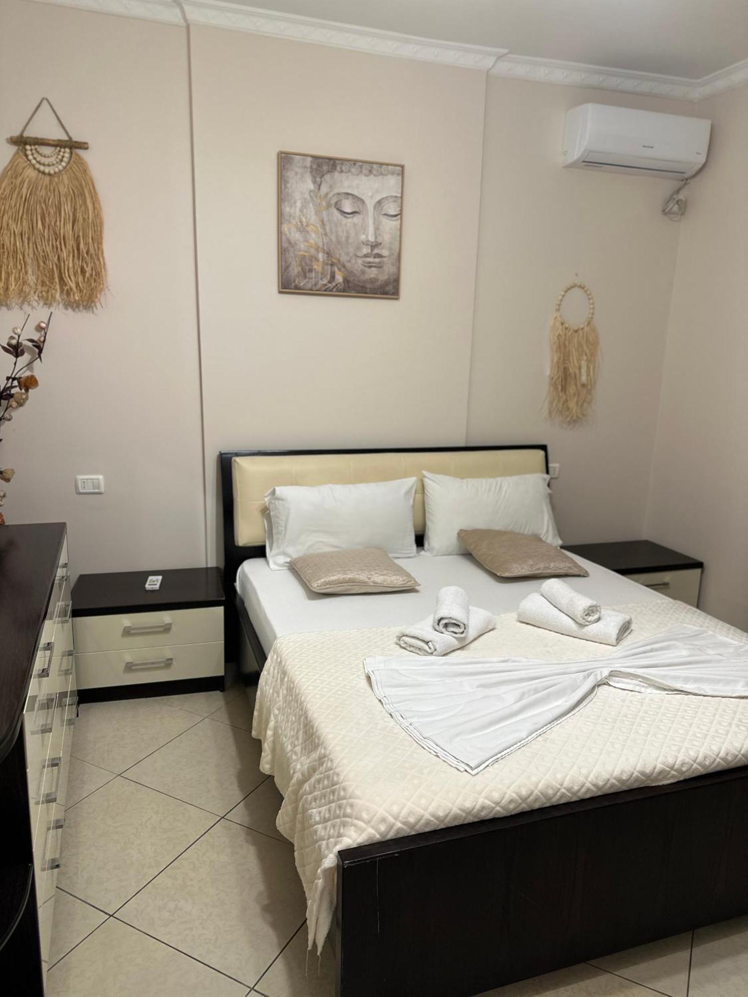 Rias Seaside Apartments Vlorë Buitenkant foto